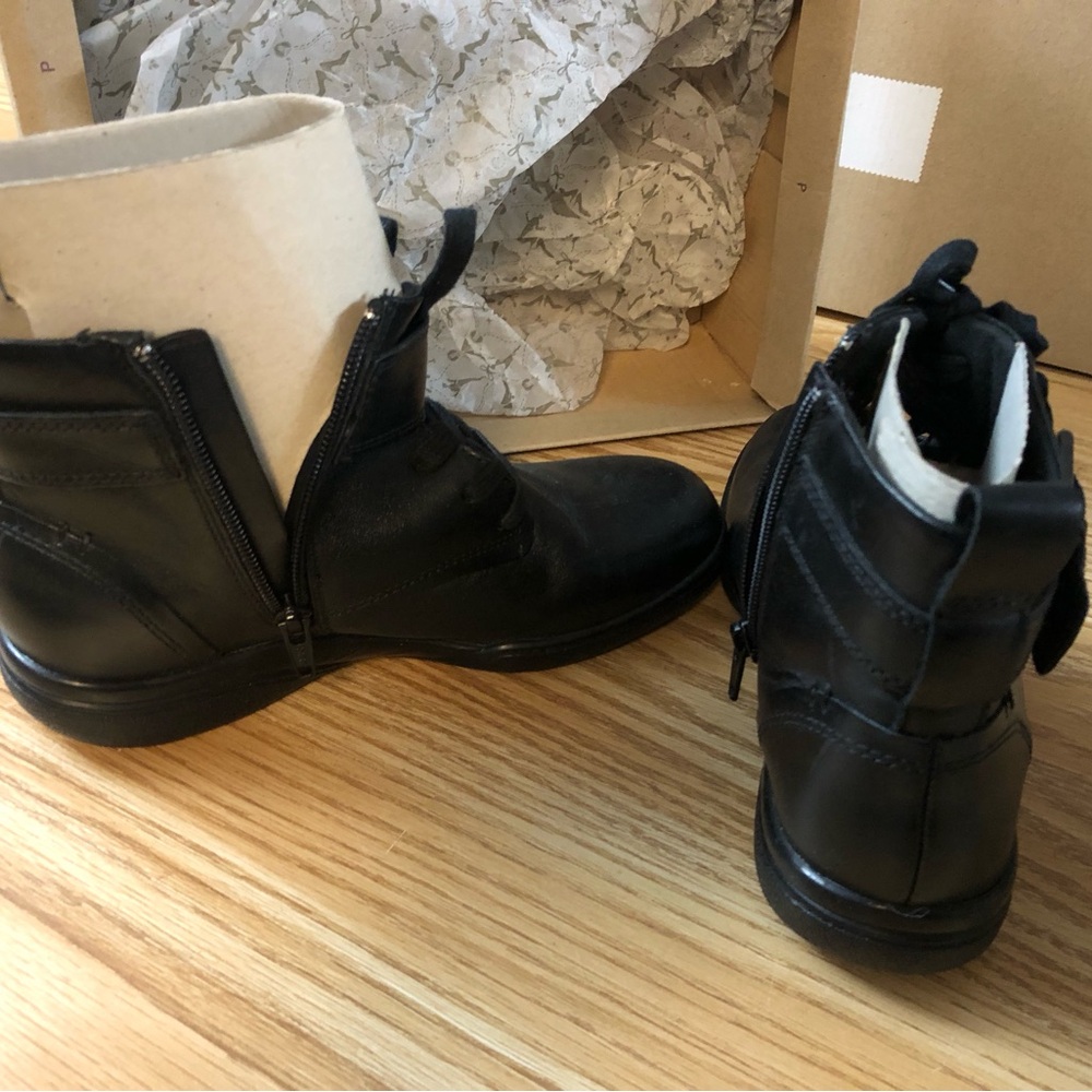 Clarks Kearns Admire Black Leather Boots, new - Picture 4 of 5